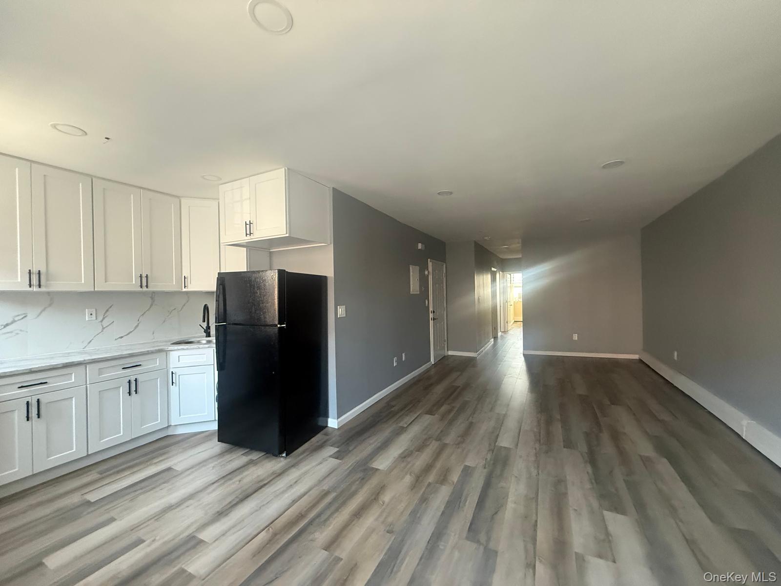 #4 photo, 181 Hale Avenue, Brooklyn , NY 11208