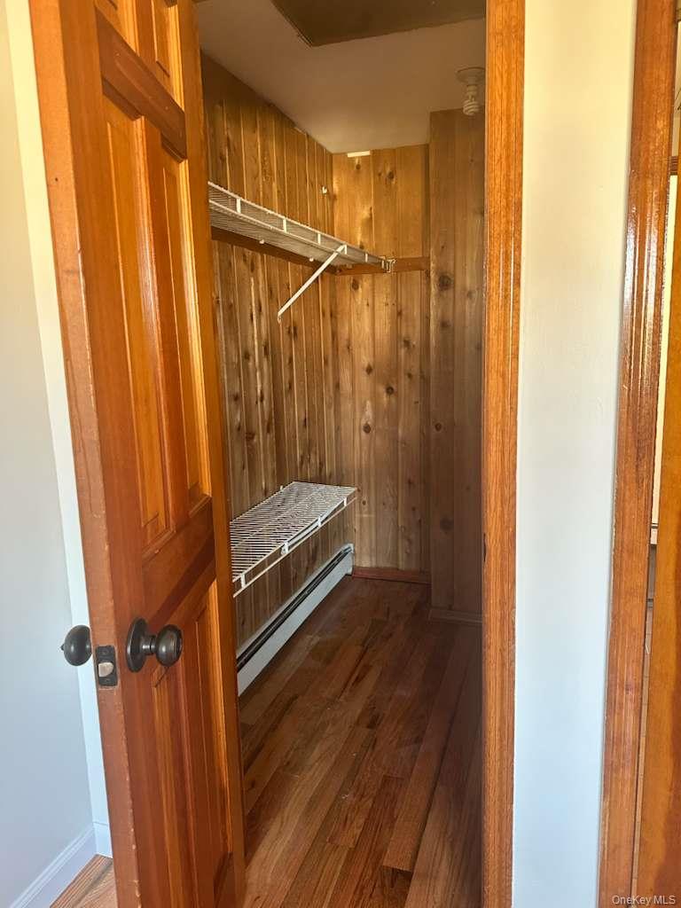 #9 photo, 81 10th Avenue, West Babylon , NY 11704