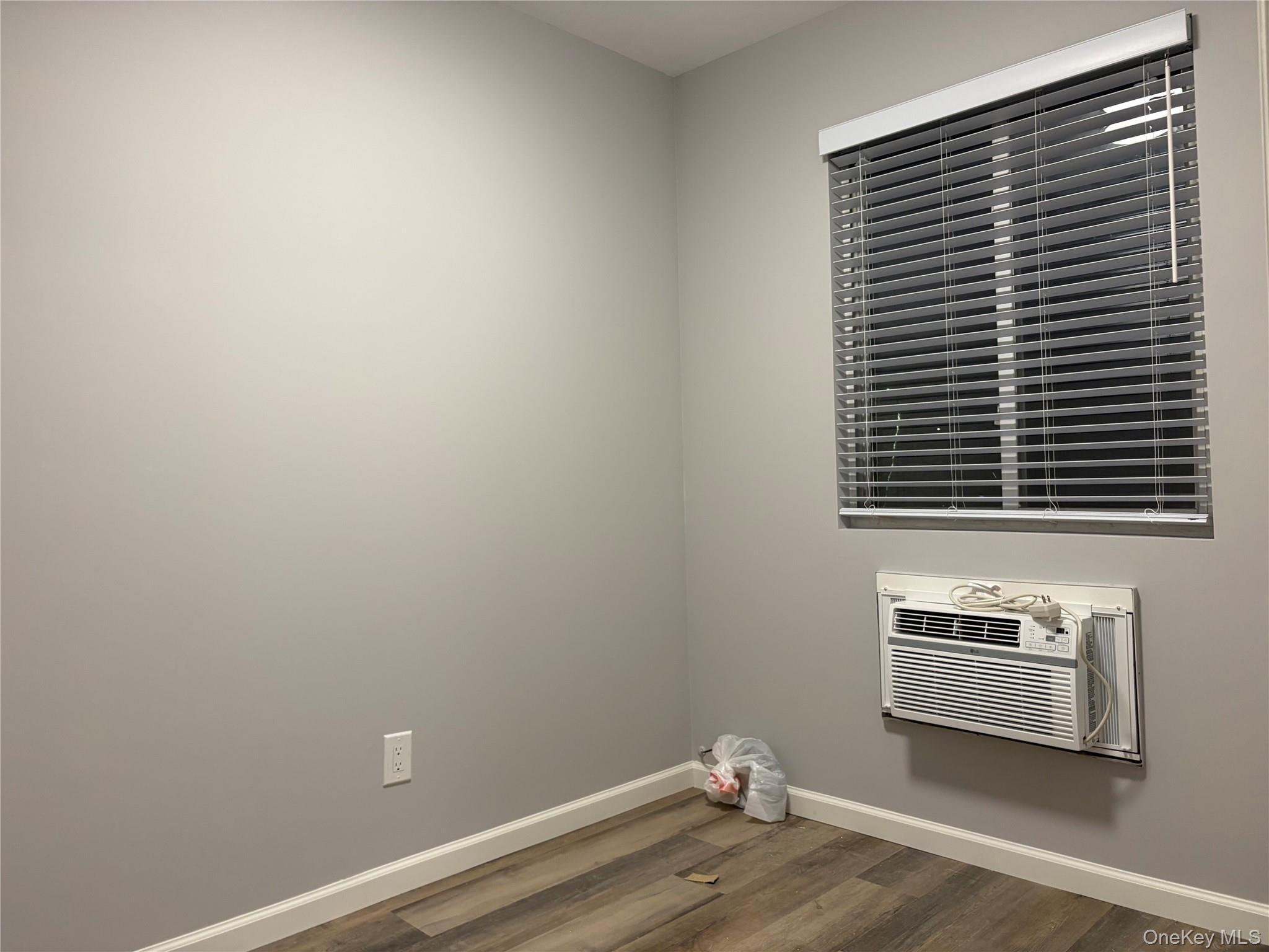 #6 photo, 4371 161st Street, Flushing , NY 11358