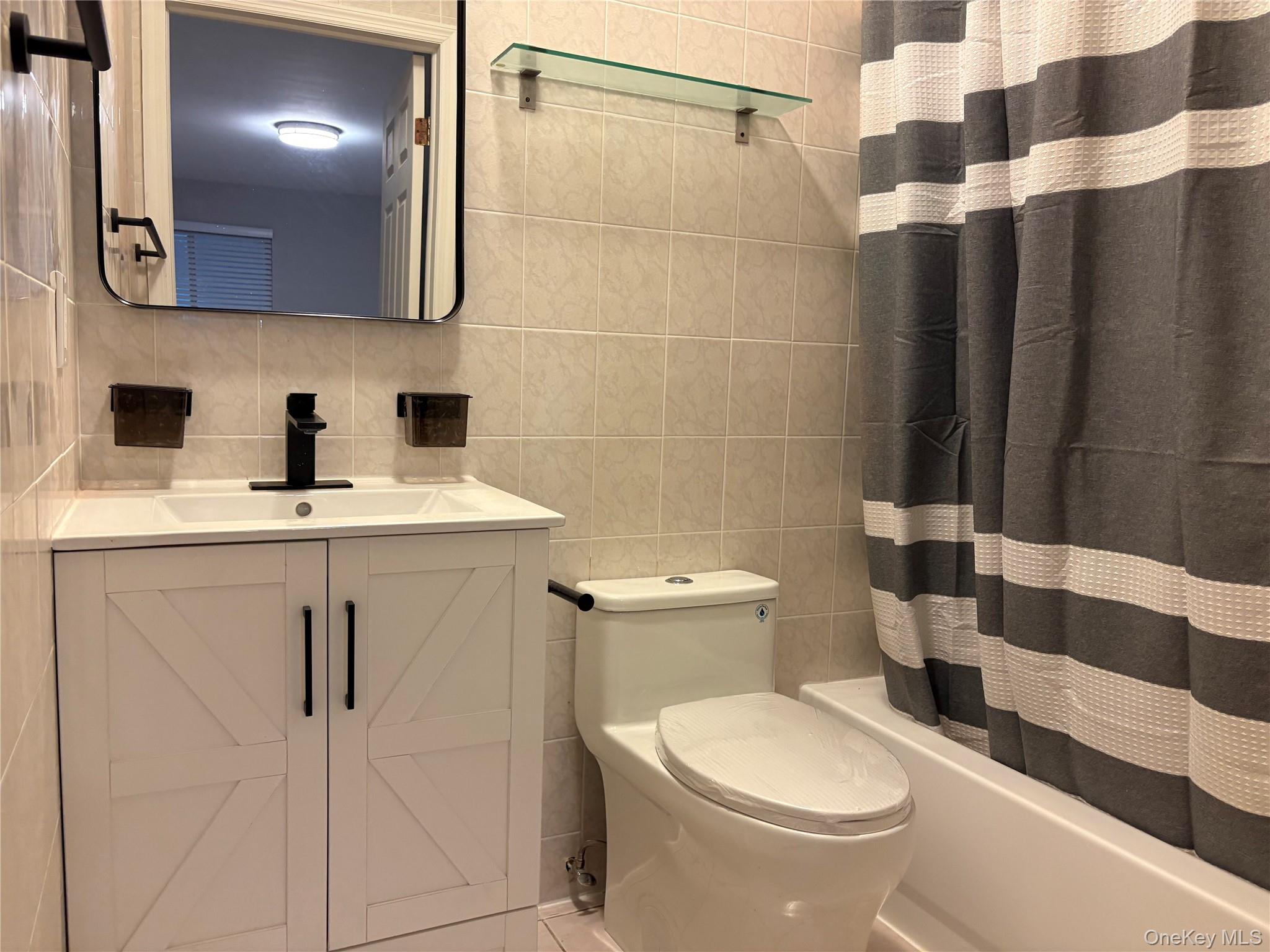 #9 photo, 4371 161st Street, Flushing , NY 11358