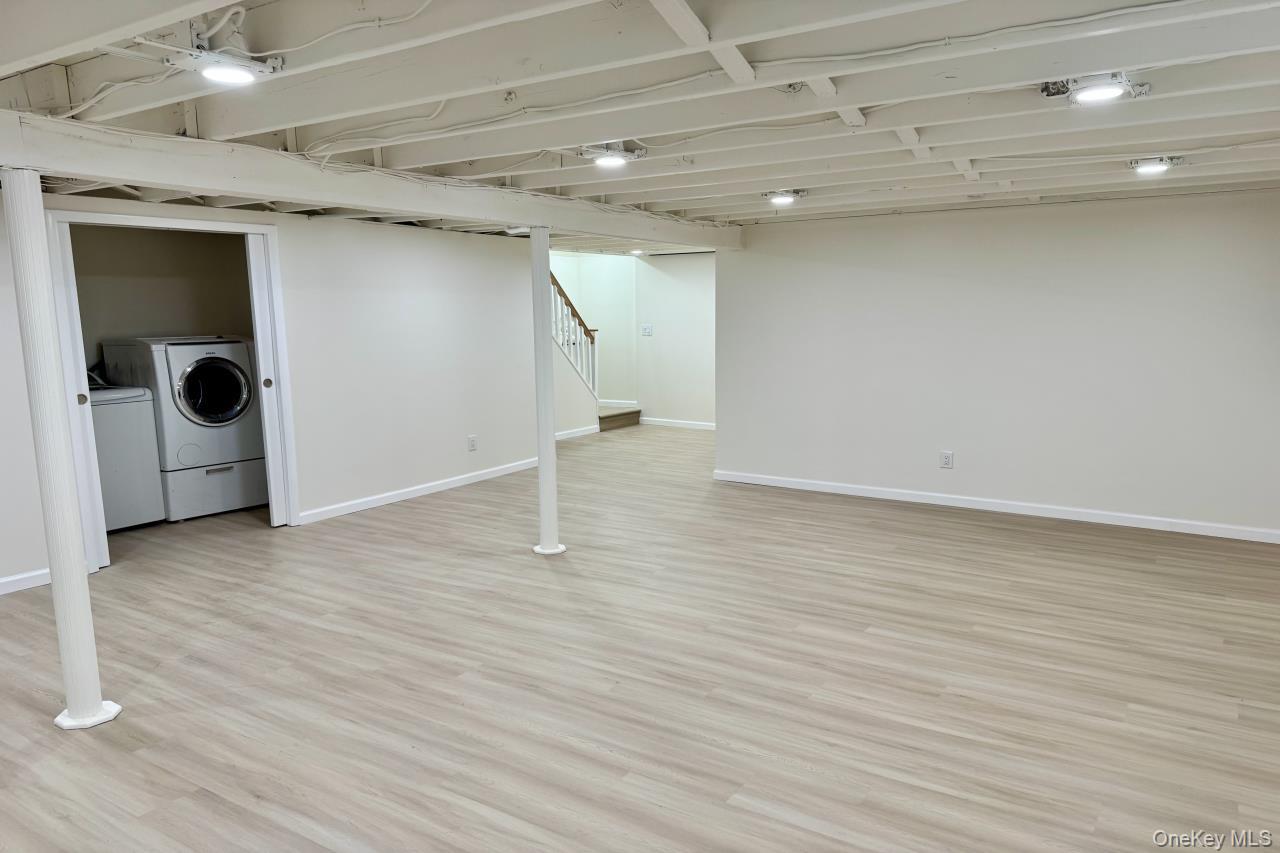 #11 photo, 6 Merle Place, Deer Park , NY 11729