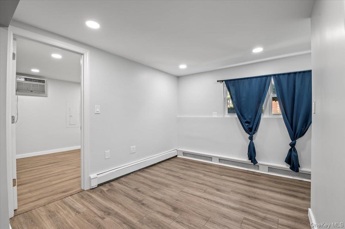 #10 photo, 570 Conklin Street, Farmingdale , NY 11735