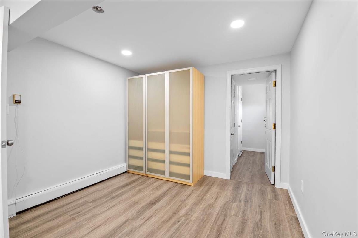 #13 photo, 570 Conklin Street, Farmingdale , NY 11735