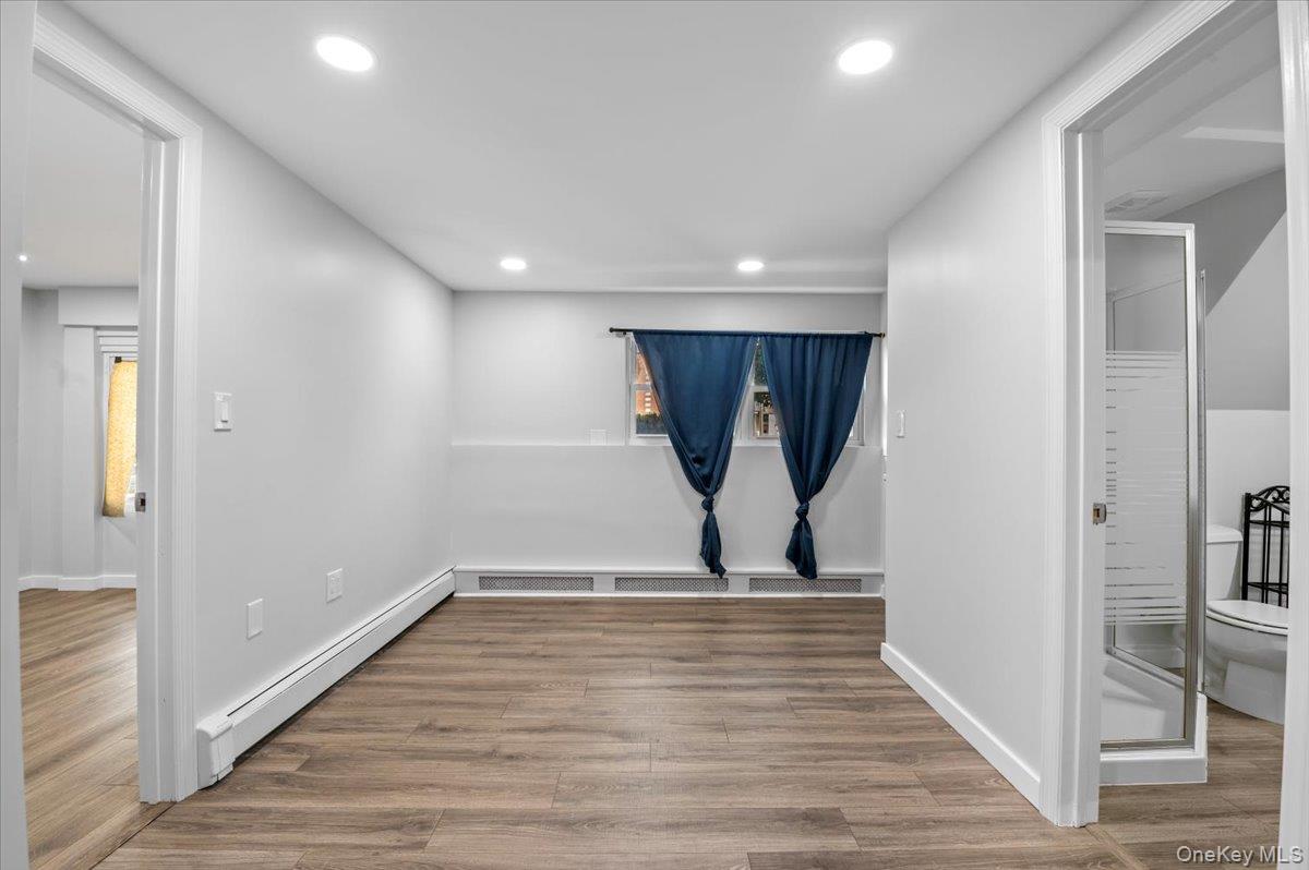 #8 photo, 570 Conklin Street, Farmingdale , NY 11735