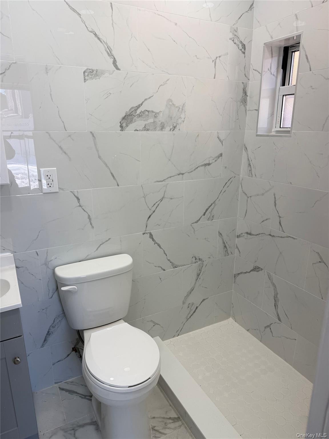 #14 photo, 1356 Eggert Place, कुईंस Far Rockaway , NY 11691