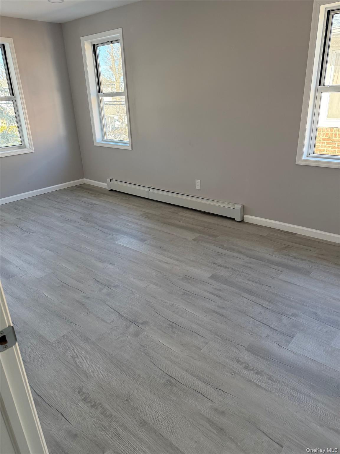 #15 photo, 1356 Eggert Place, कुईंस Far Rockaway , NY 11691