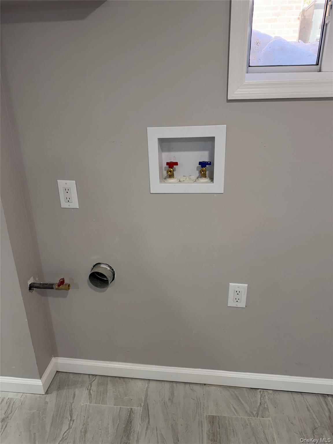 #20 photo, 1356 Eggert Place, कुईंस Far Rockaway , NY 11691