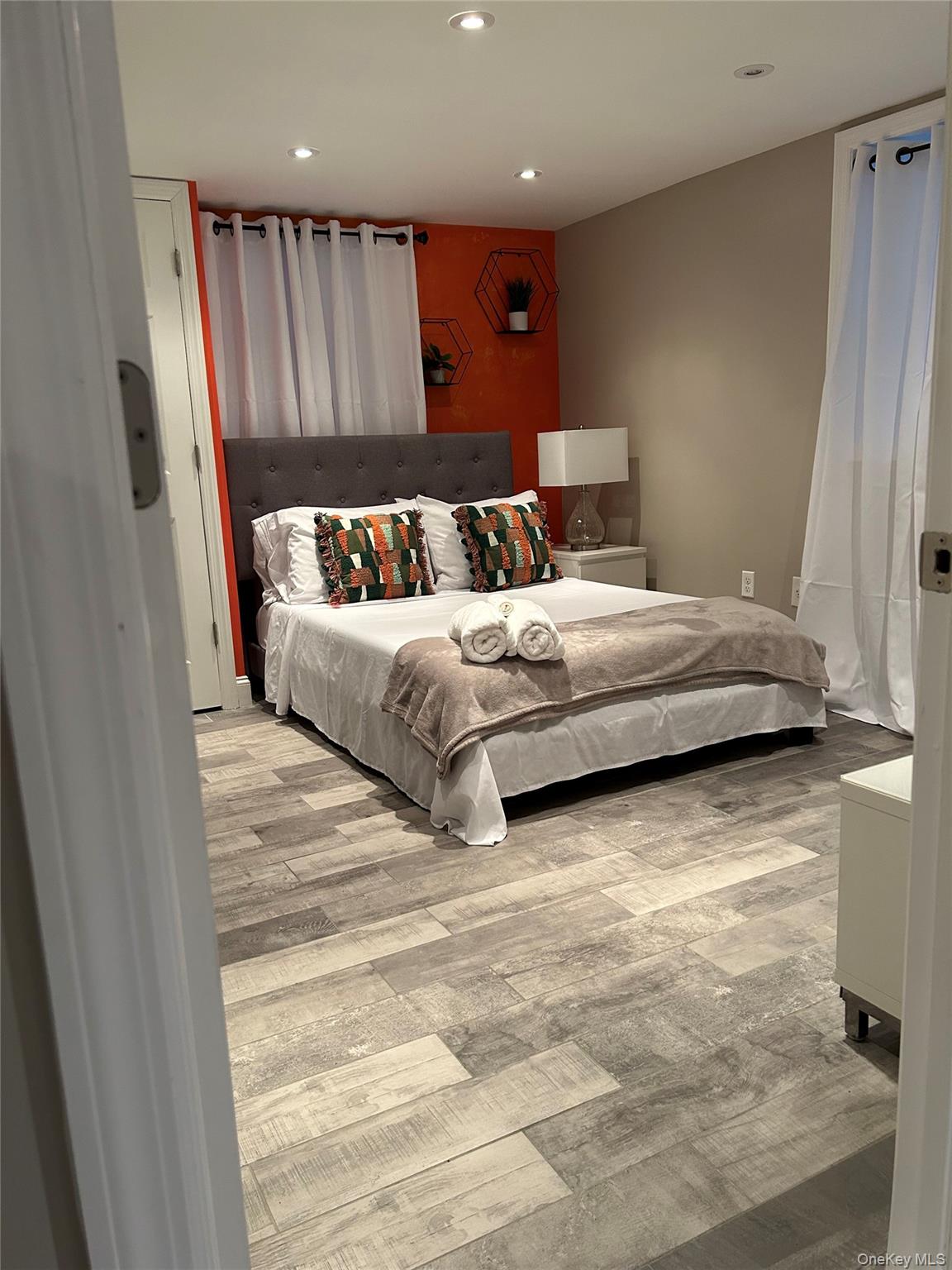 #3 photo, 2897 Harrington Avenue, Bronx , NY 10461