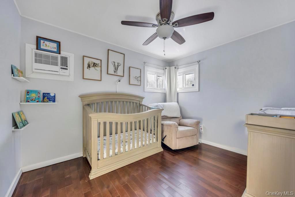 #10 photo, 24 new Lane, Selden , NY 11784