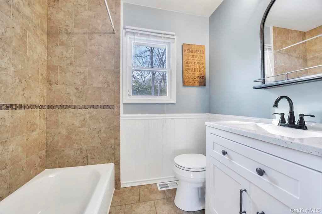 #13 photo, 24 new Lane, Selden , NY 11784