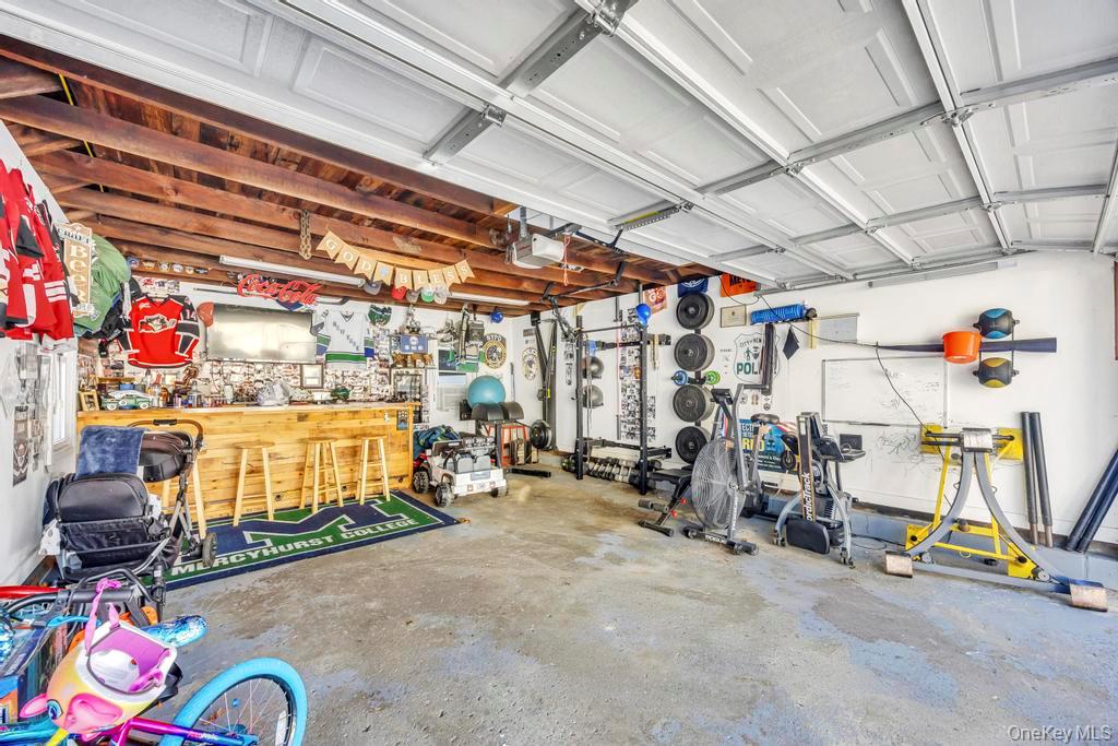 #18 photo, 24 new Lane, Selden , NY 11784