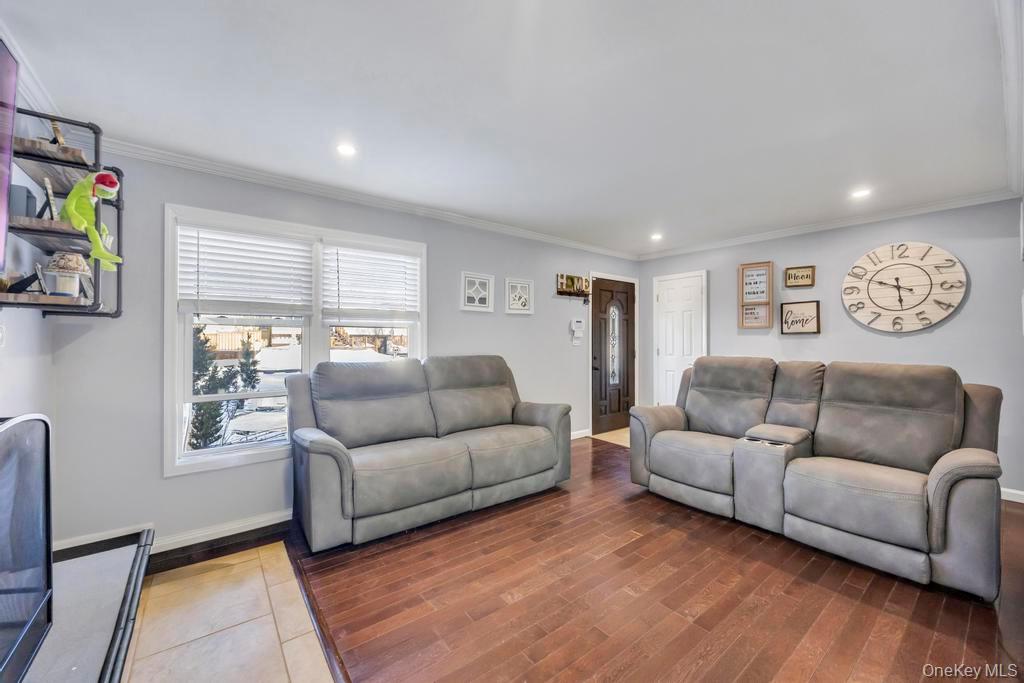 #7 photo, 24 new Lane, Selden , NY 11784