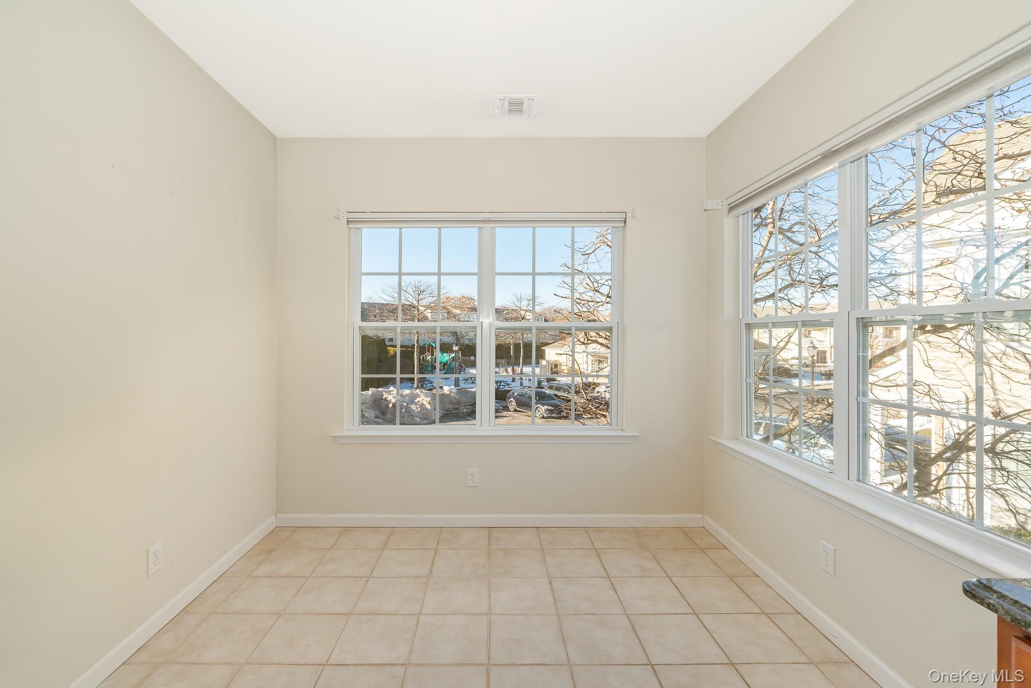 #10 photo, 196 Somerset Drive, Massapequa , NY 11758