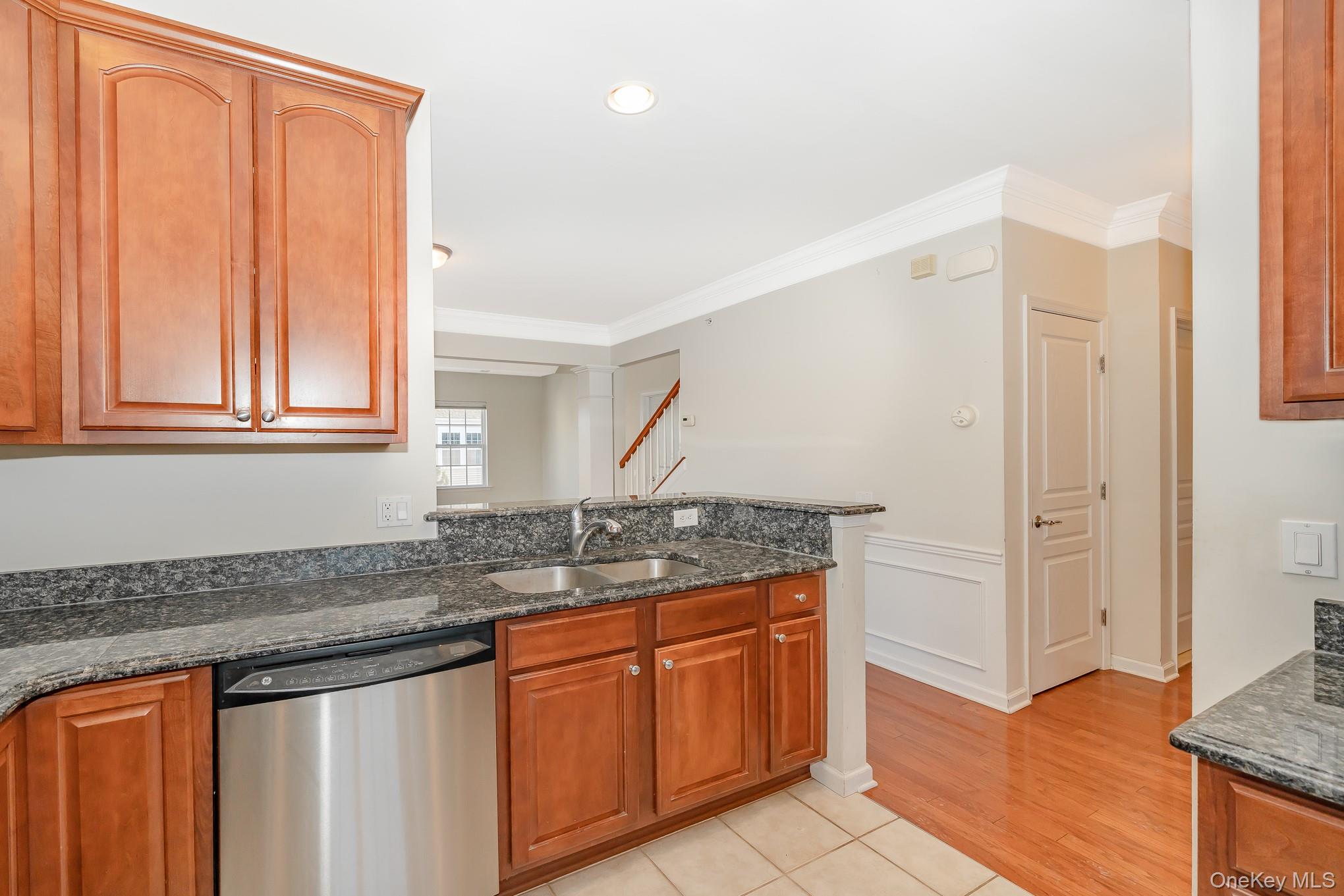 #11 photo, 196 Somerset Drive, Massapequa , NY 11758