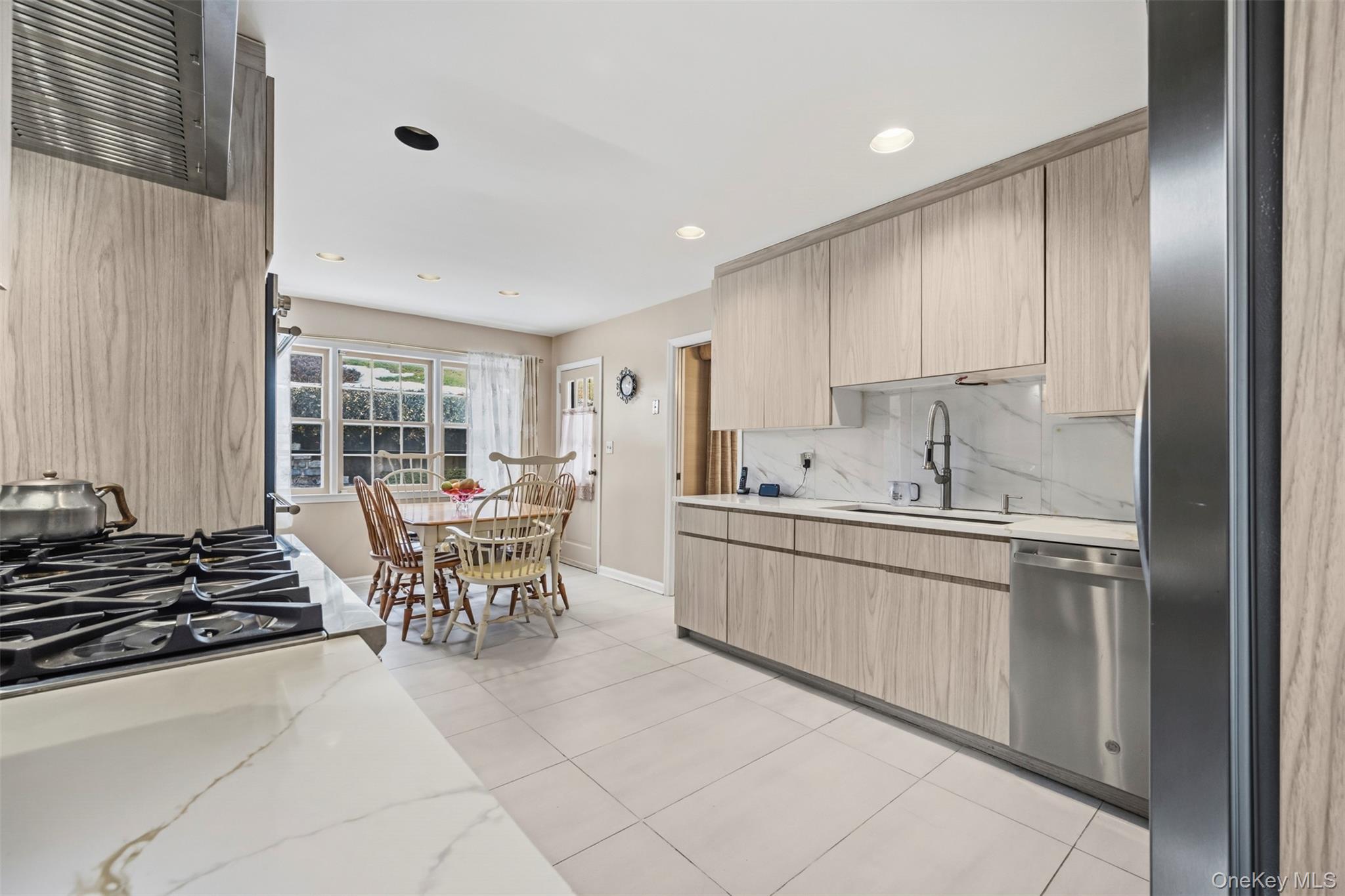 #14 photo, 8 Pine Drive, Great Neck , NY 11021