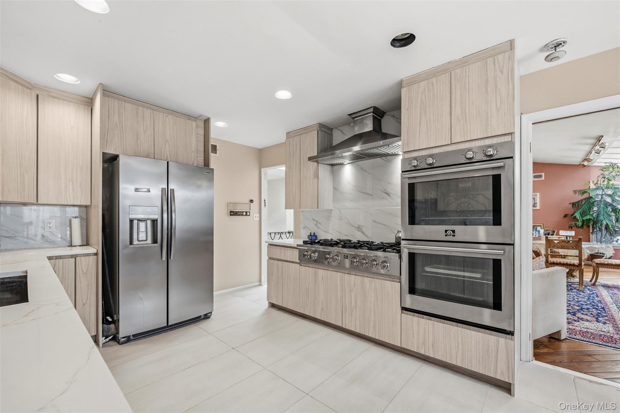 #16 photo, 8 Pine Drive, Great Neck , NY 11021