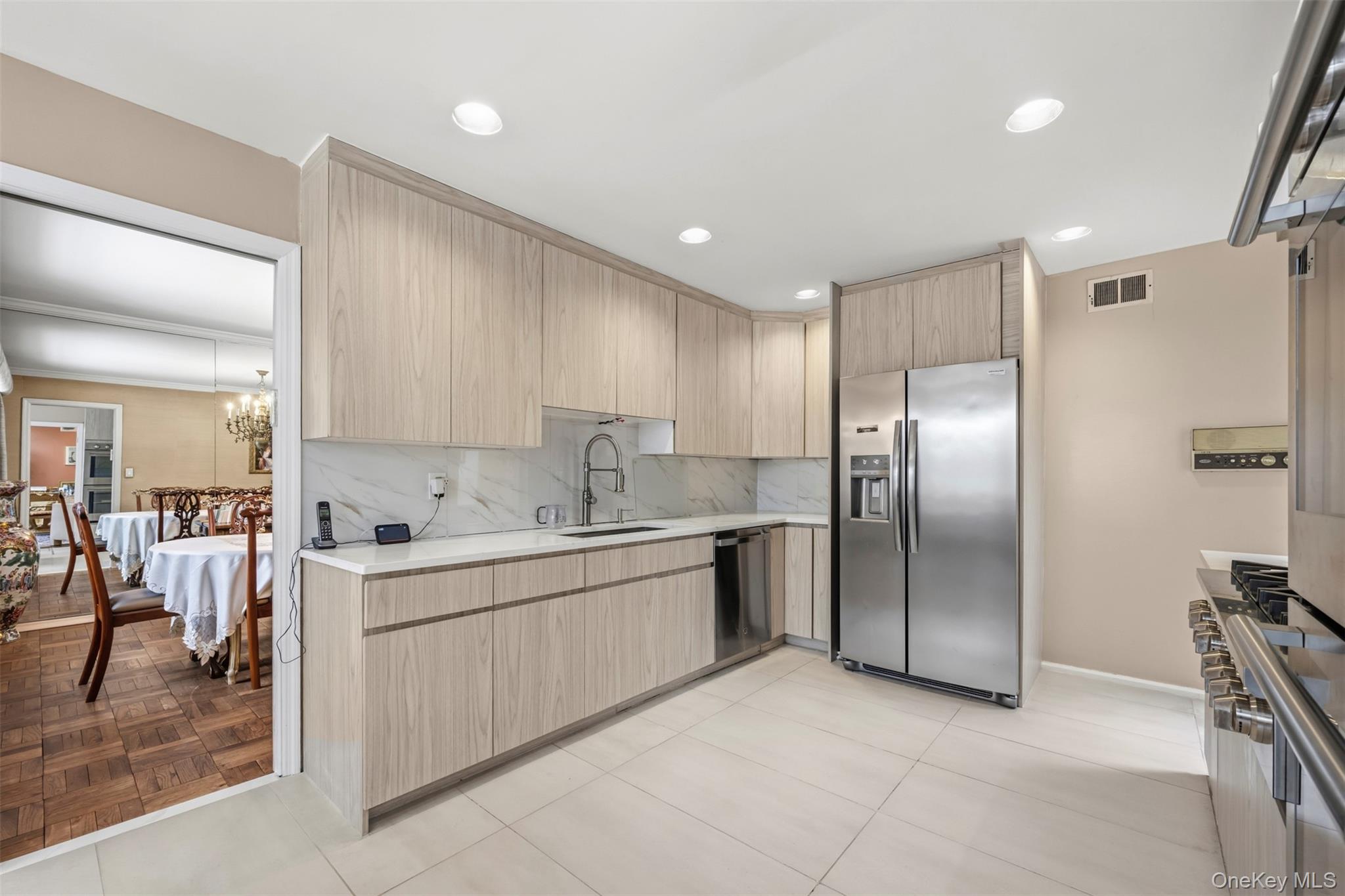 #18 photo, 8 Pine Drive, Great Neck , NY 11021