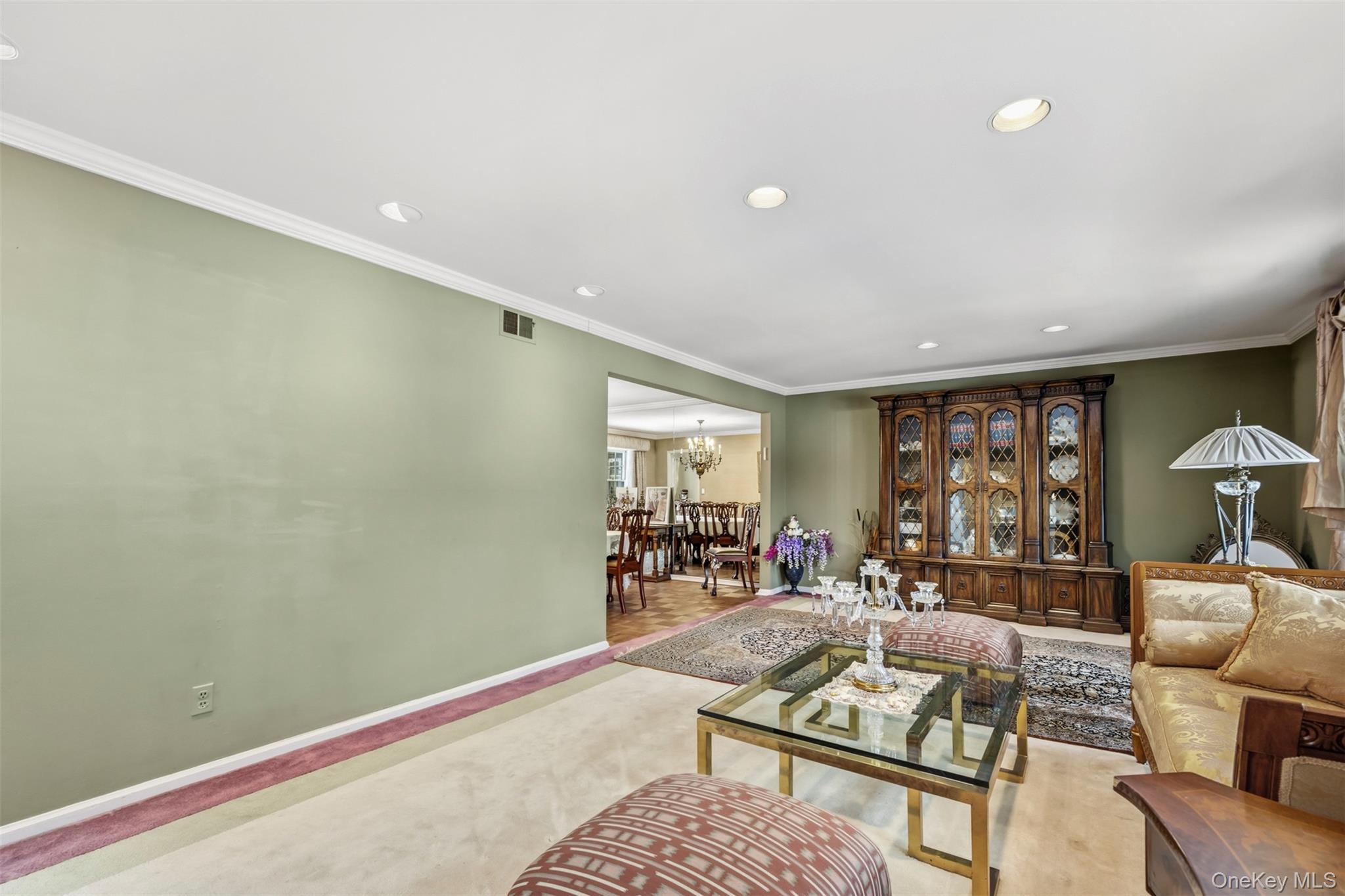 #8 photo, 8 Pine Drive, Great Neck , NY 11021