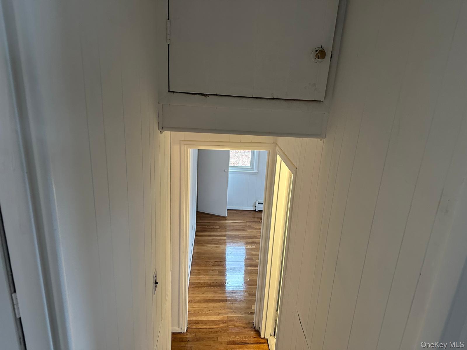 #4 photo, 109 Pratt Street, West Babylon , NY 11704