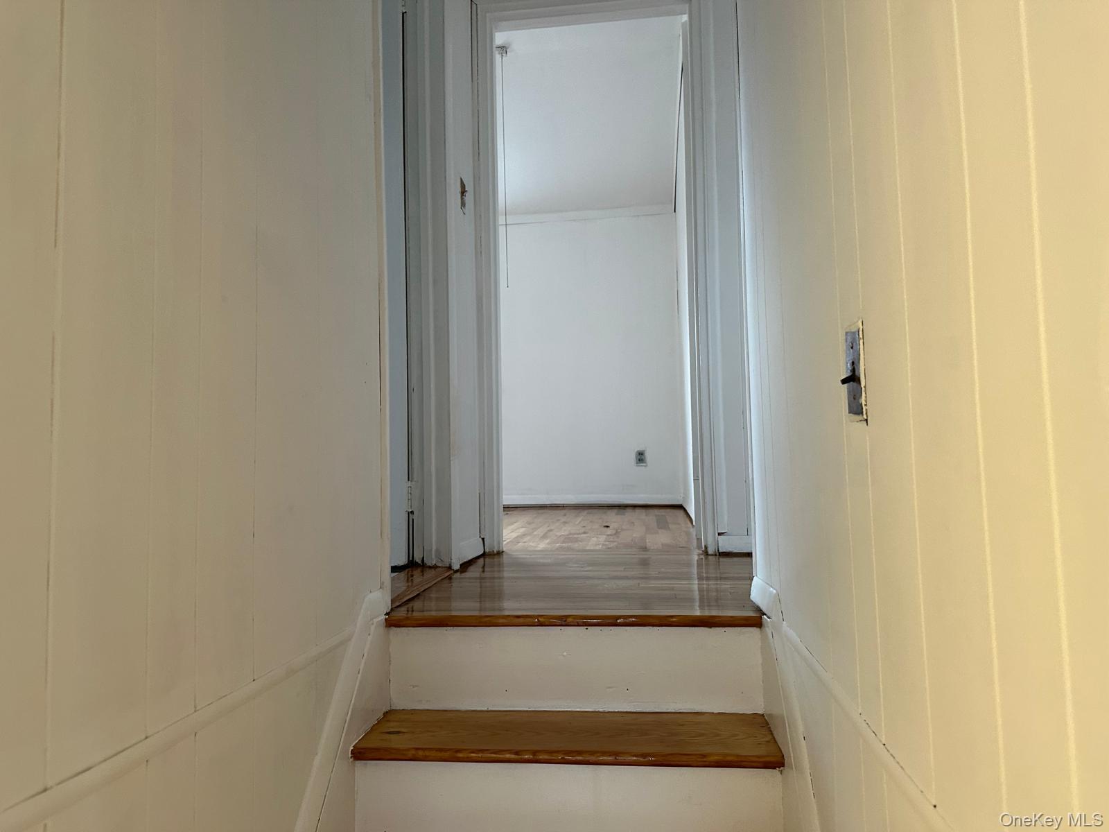 #8 photo, 109 Pratt Street, West Babylon , NY 11704