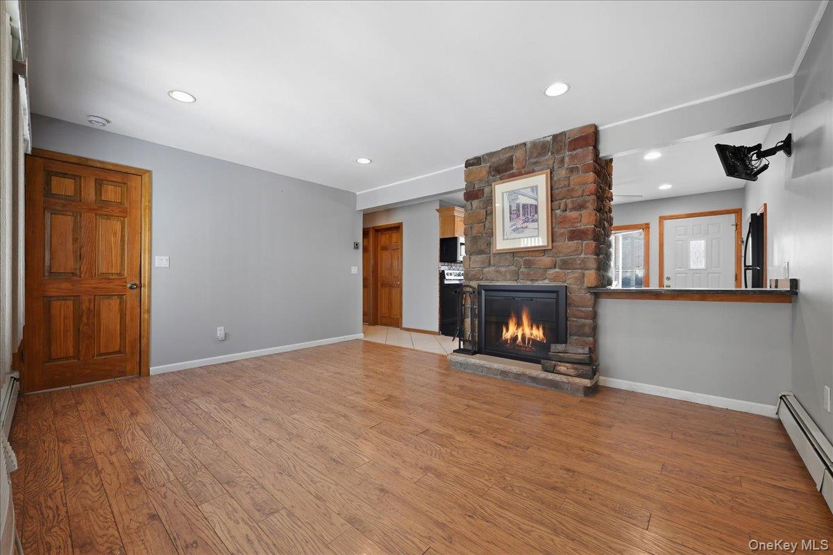 #11 photo, 29 Disc Lane, Wantagh , NY 11793