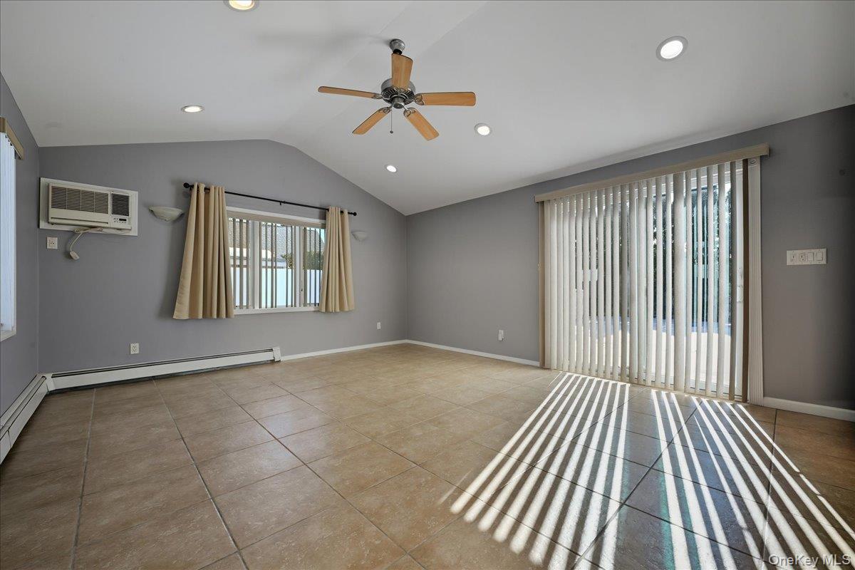 #14 photo, 29 Disc Lane, Wantagh , NY 11793