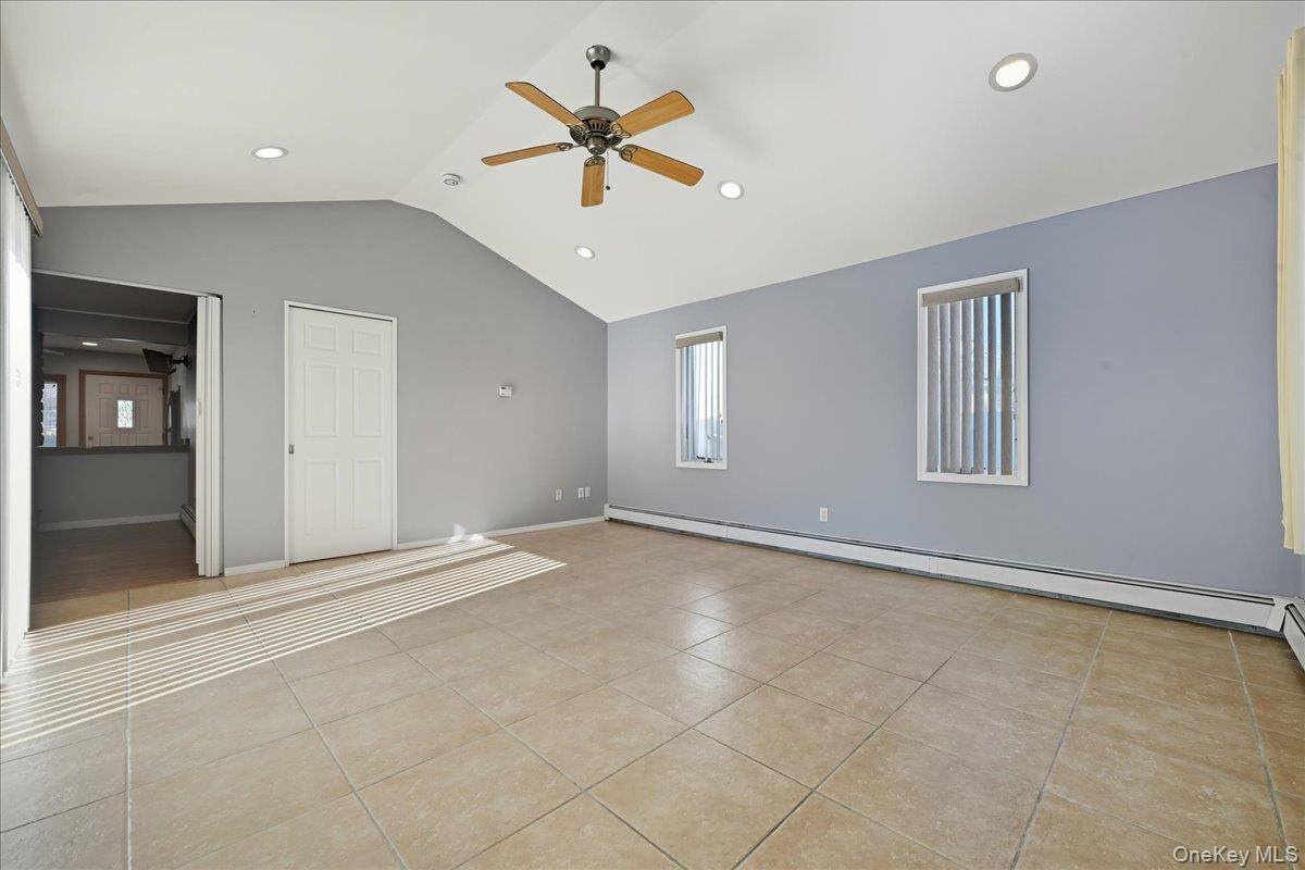 #15 photo, 29 Disc Lane, Wantagh , NY 11793