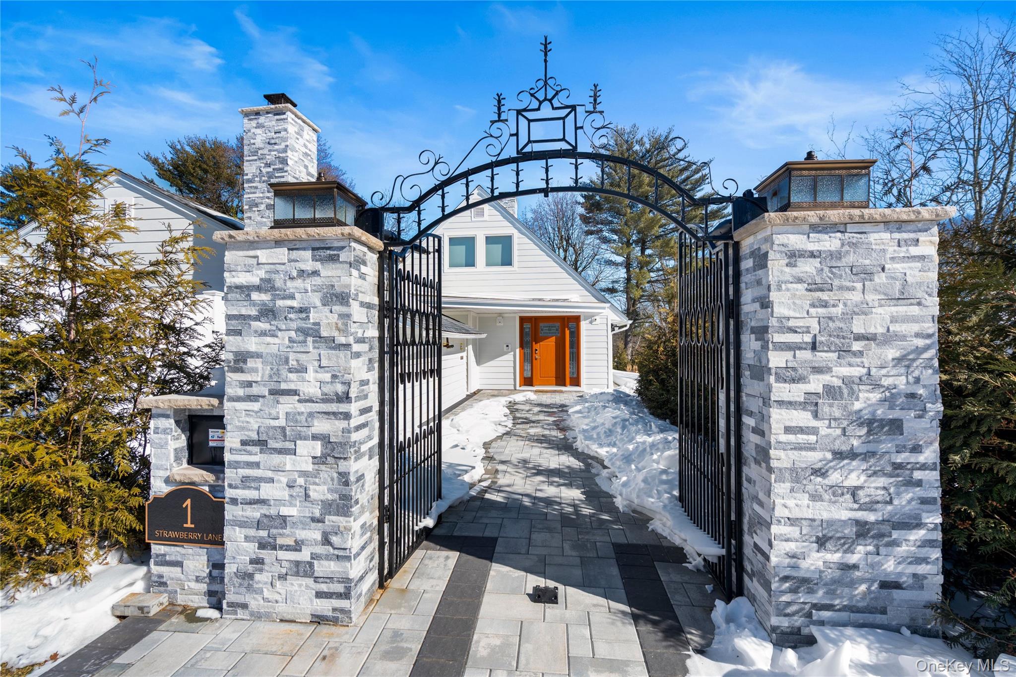 #1 photo, 1 Strawberry Lane, Roslyn Heights , NY 11577