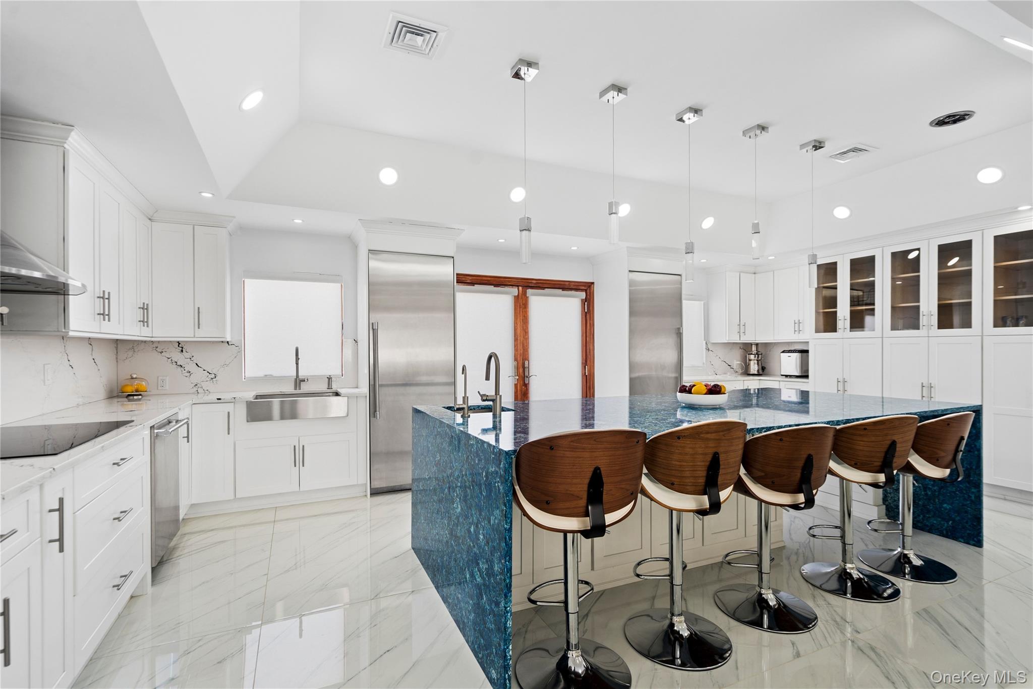 #17 photo, 1 Strawberry Lane, Roslyn Heights , NY 11577