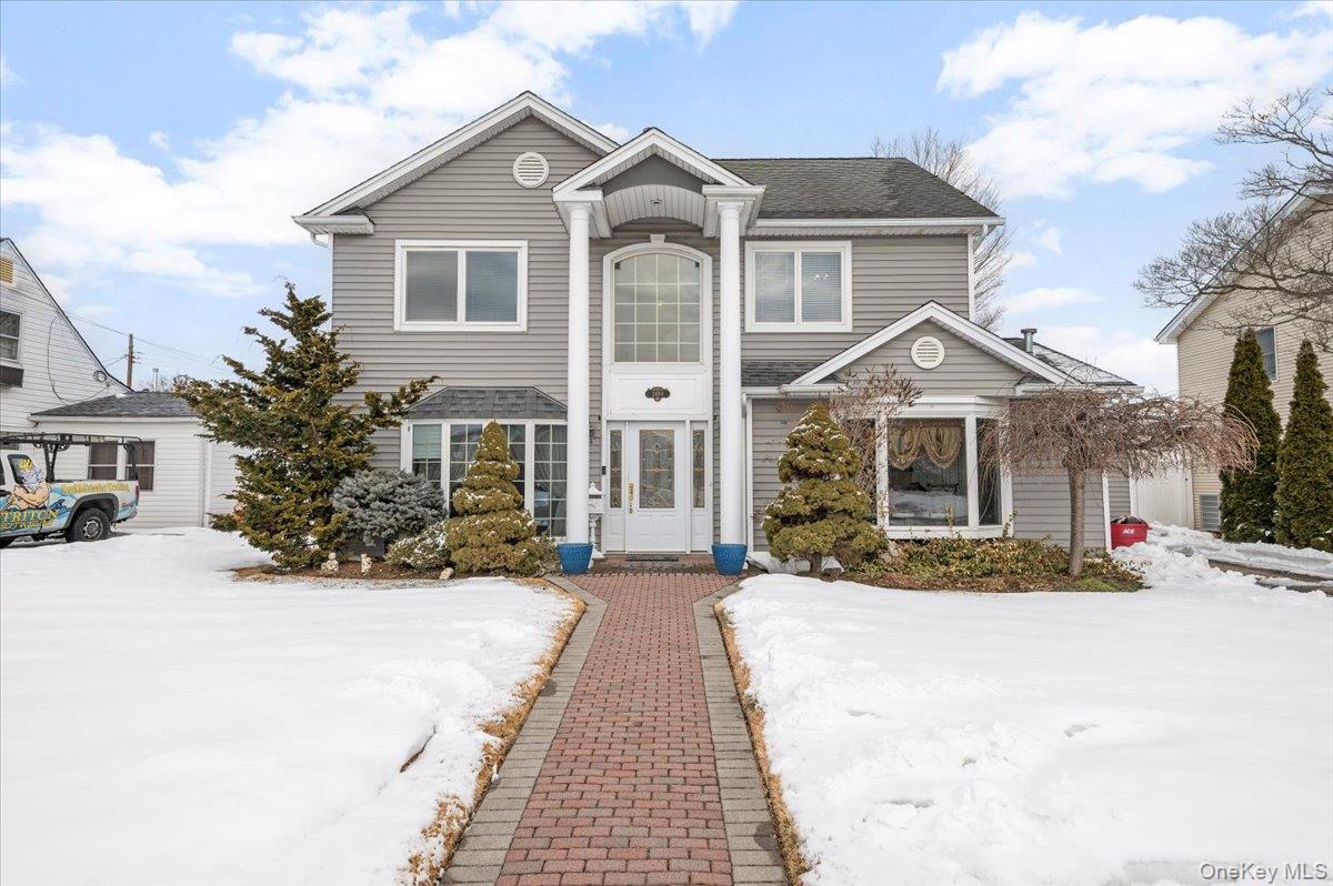 #1 photo, 2489 2nd Street, नासाउ काउंटी East Meadow , NY 11554