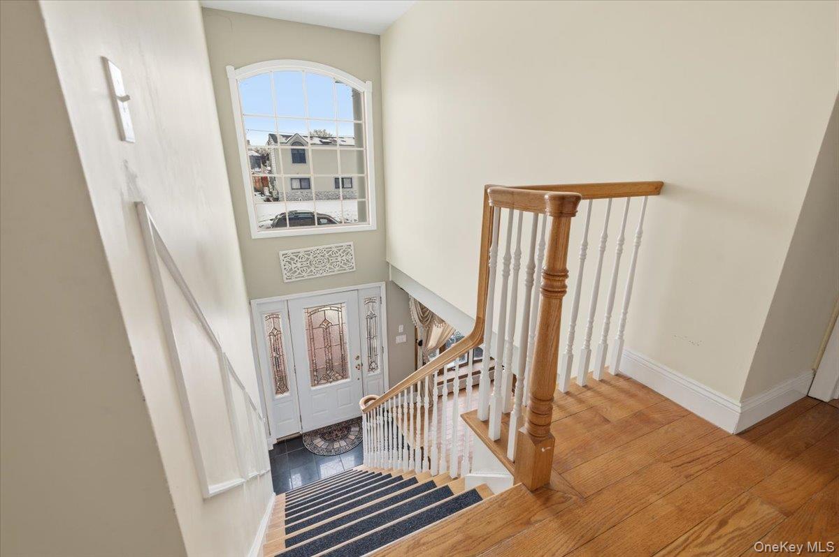 #18 photo, 2489 2nd Street, नासाउ काउंटी East Meadow , NY 11554