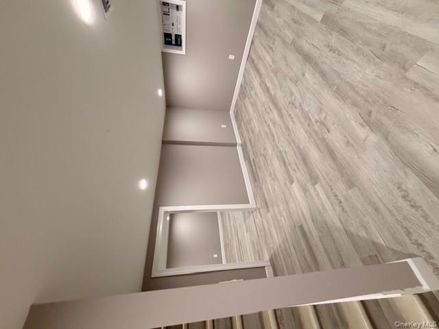 #12 photo, 7 E Lakeland Street, Bay Shore , NY 11706