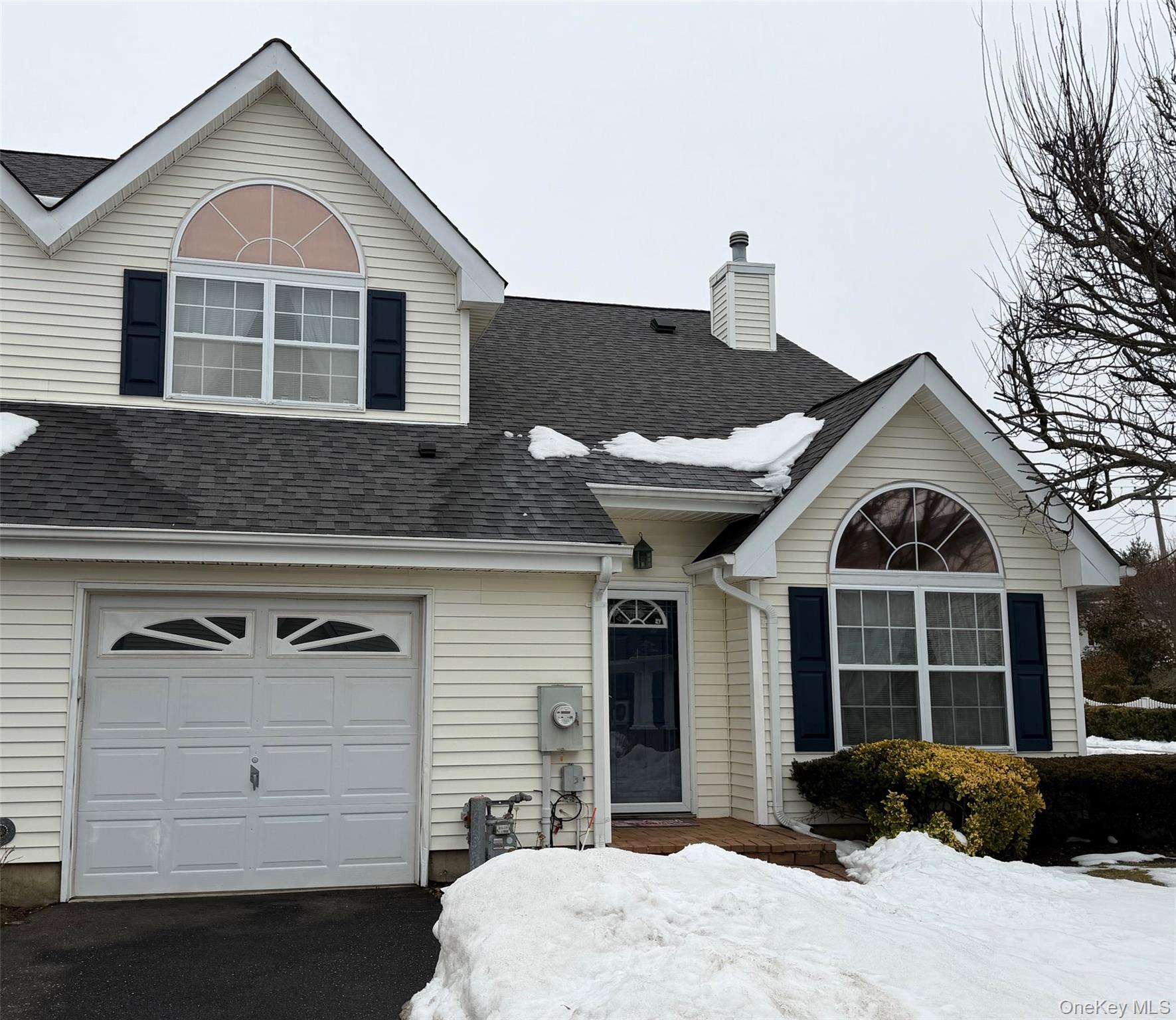 #1 photo, 1 Joyce's Way, Bay Shore , NY 11706