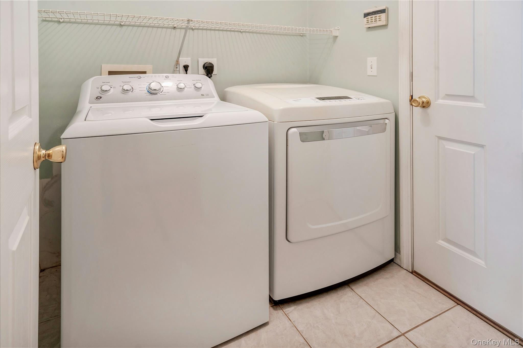 #16 photo, 1 Joyce's Way, 東長島 海湾 Bay Shore , NY 11706