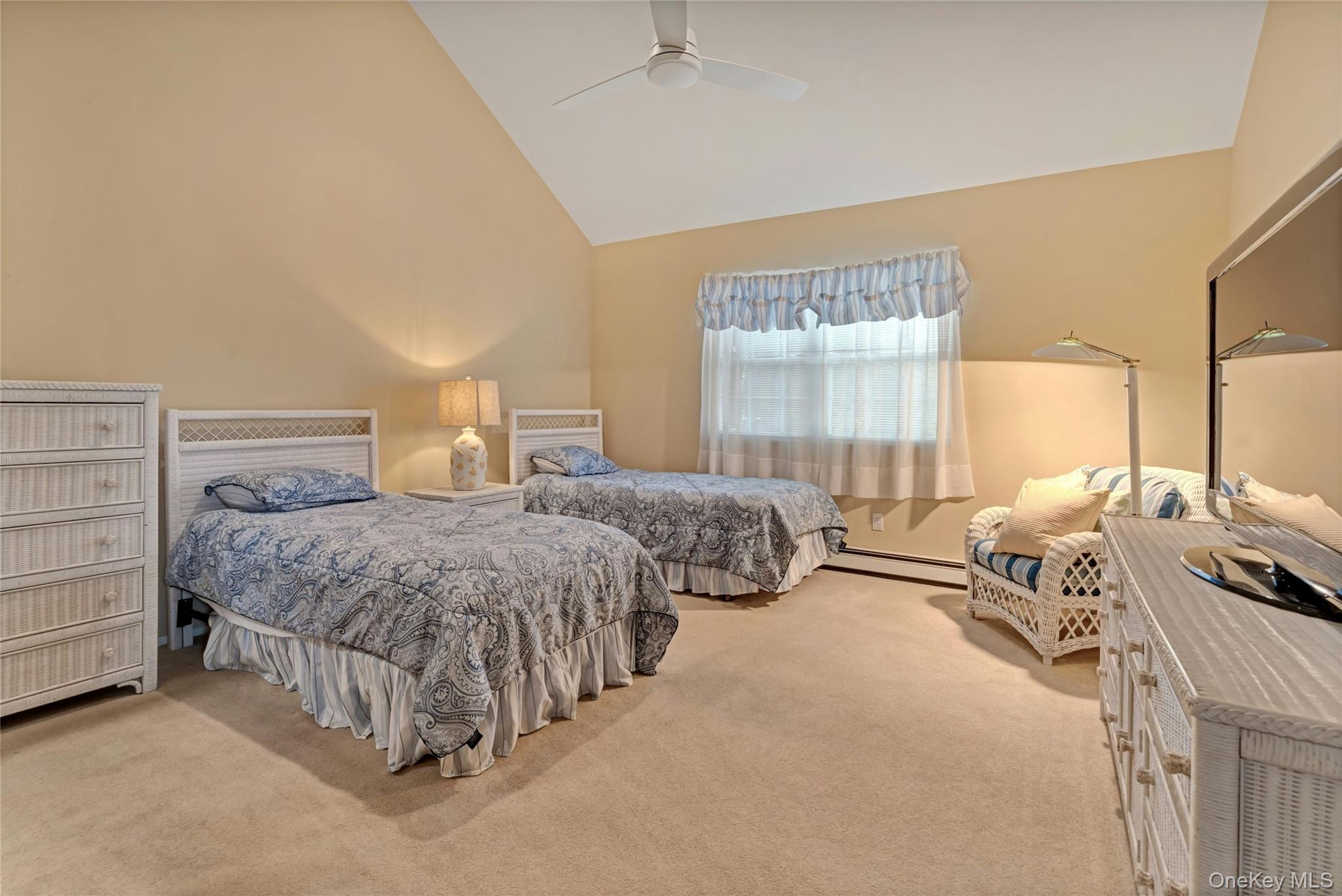 #17 photo, 1 Joyce's Way, 東長島 海湾 Bay Shore , NY 11706