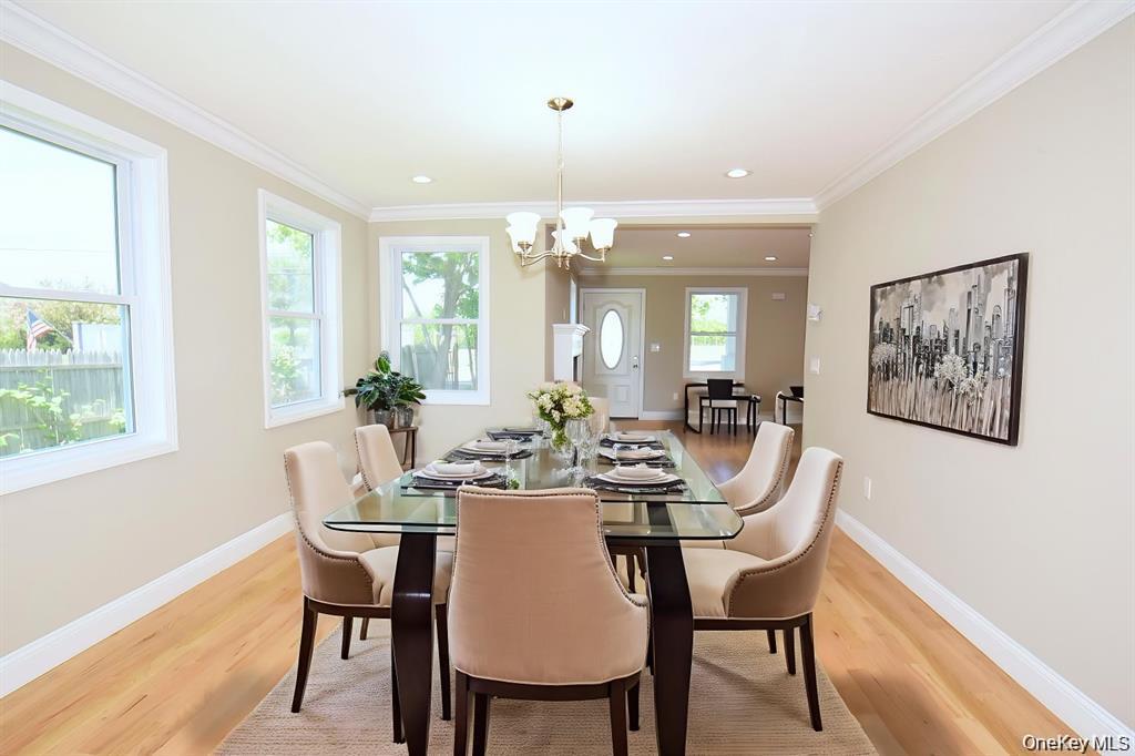 #10 photo, 7600 Main Road, East Marion , NY 11939