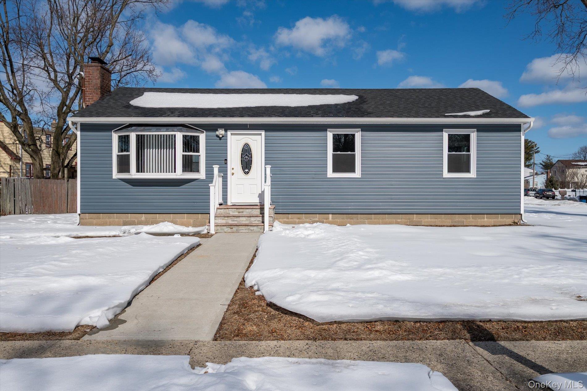 #3 photo, 93 Garfield Boulevard, Farmingdale , NY 11735