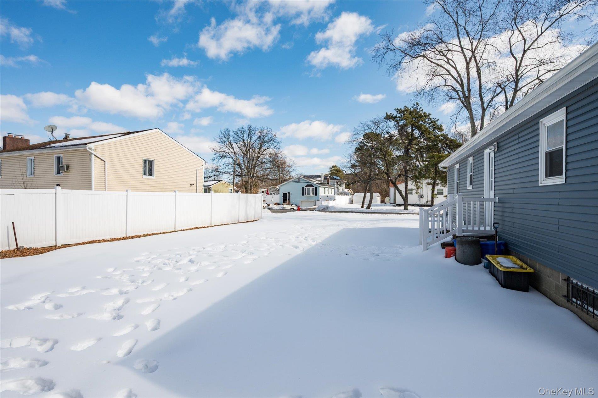 #7 photo, 93 Garfield Boulevard, Farmingdale , NY 11735