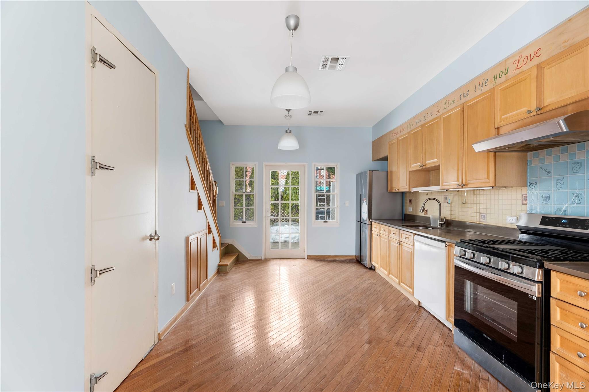 #3 photo, 43 Pierce Street, Staten Island , NY 10304