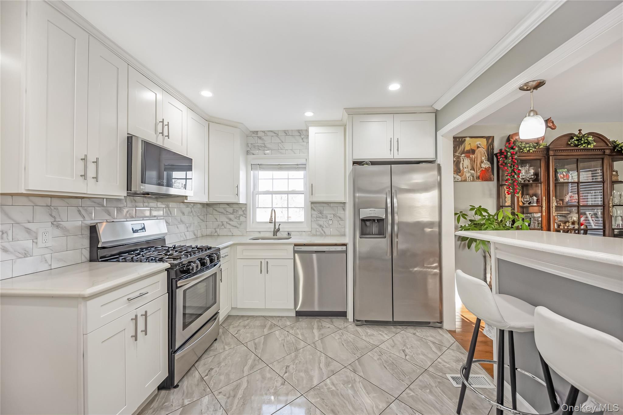 #11 photo, 128 Park Avenue, Roosevelt , NY 11575