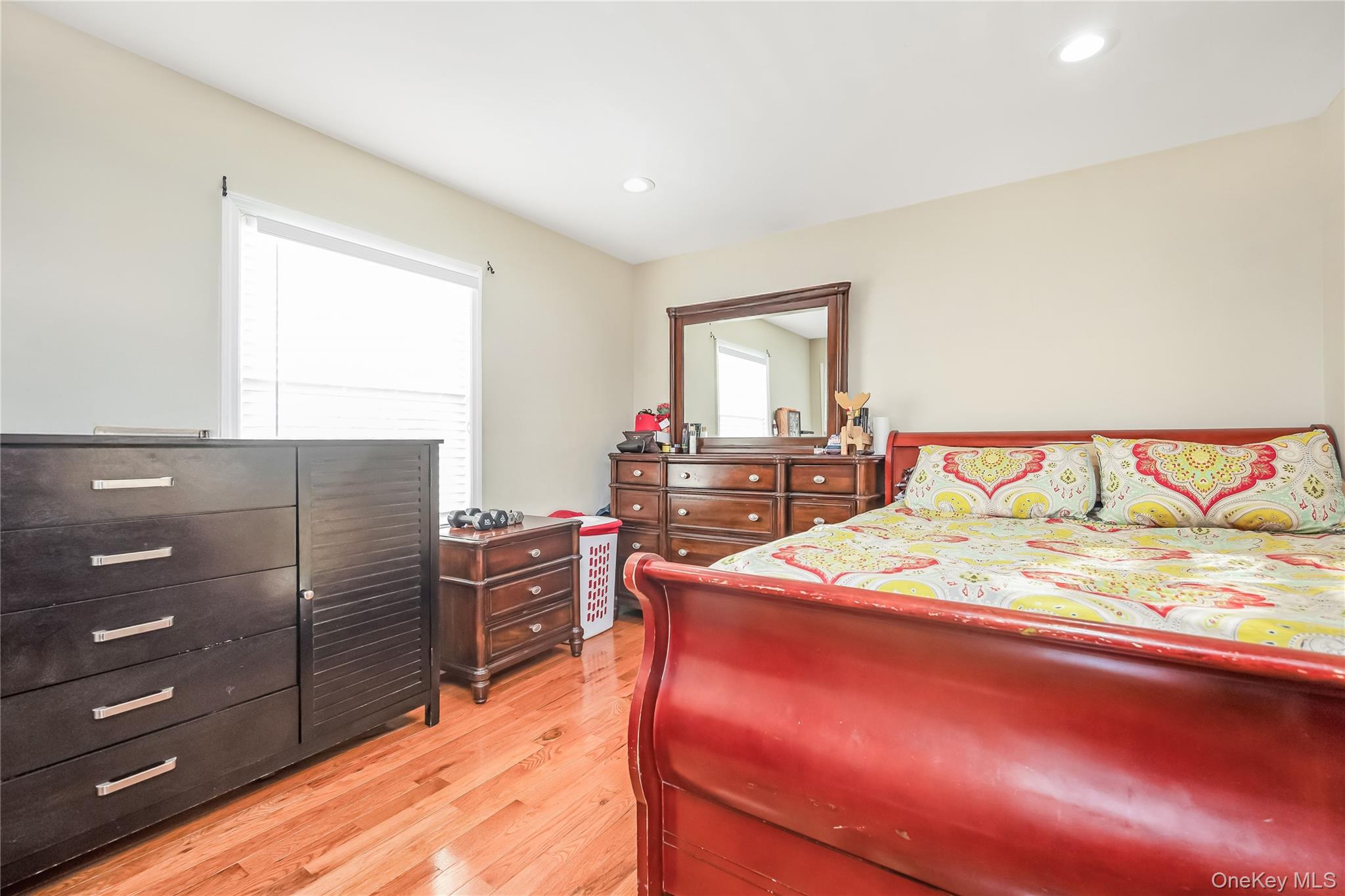 #17 photo, 128 Park Avenue, Roosevelt , NY 11575