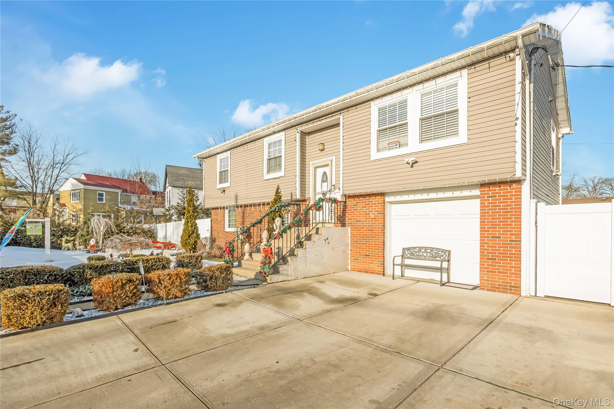 #2 photo, 128 Park Avenue, Roosevelt , NY 11575