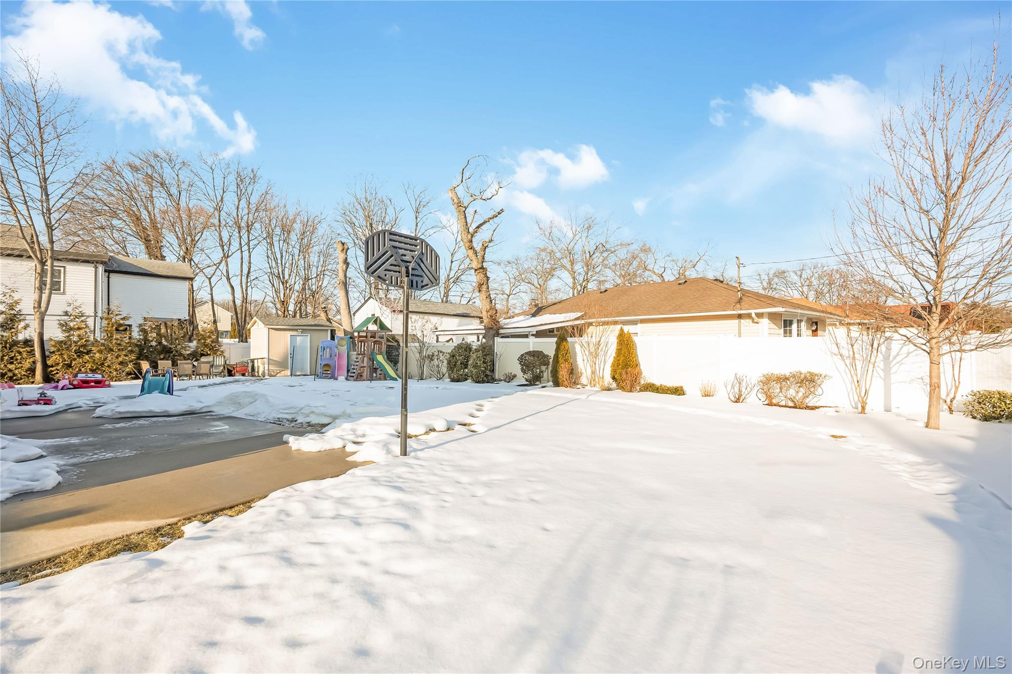 #4 photo, 128 Park Avenue, Roosevelt , NY 11575