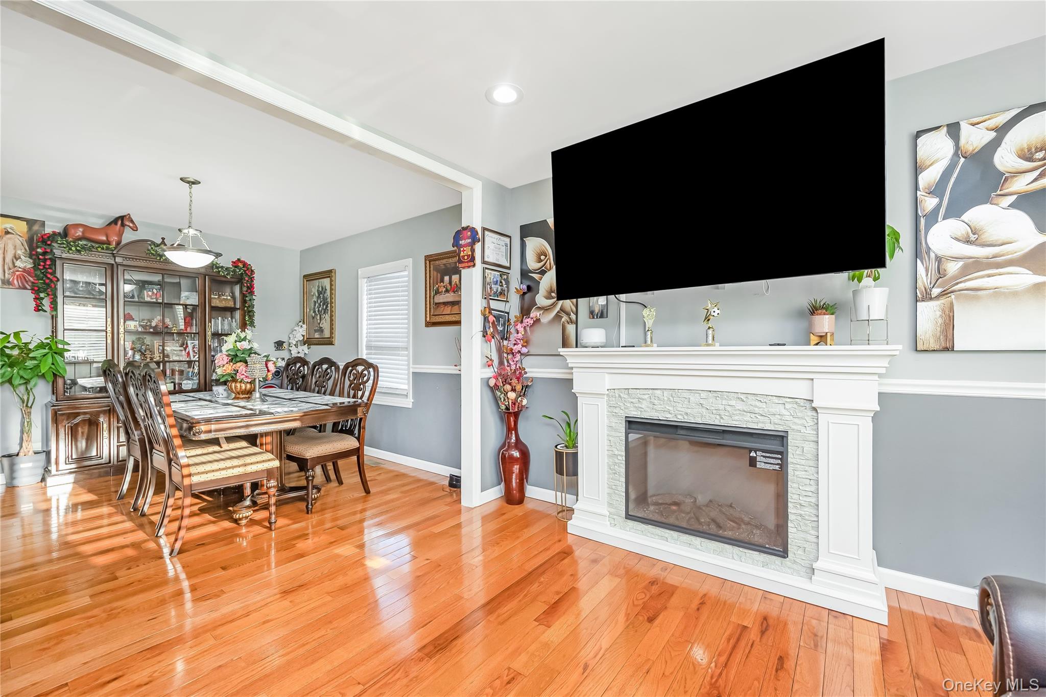 #8 photo, 128 Park Avenue, Roosevelt , NY 11575