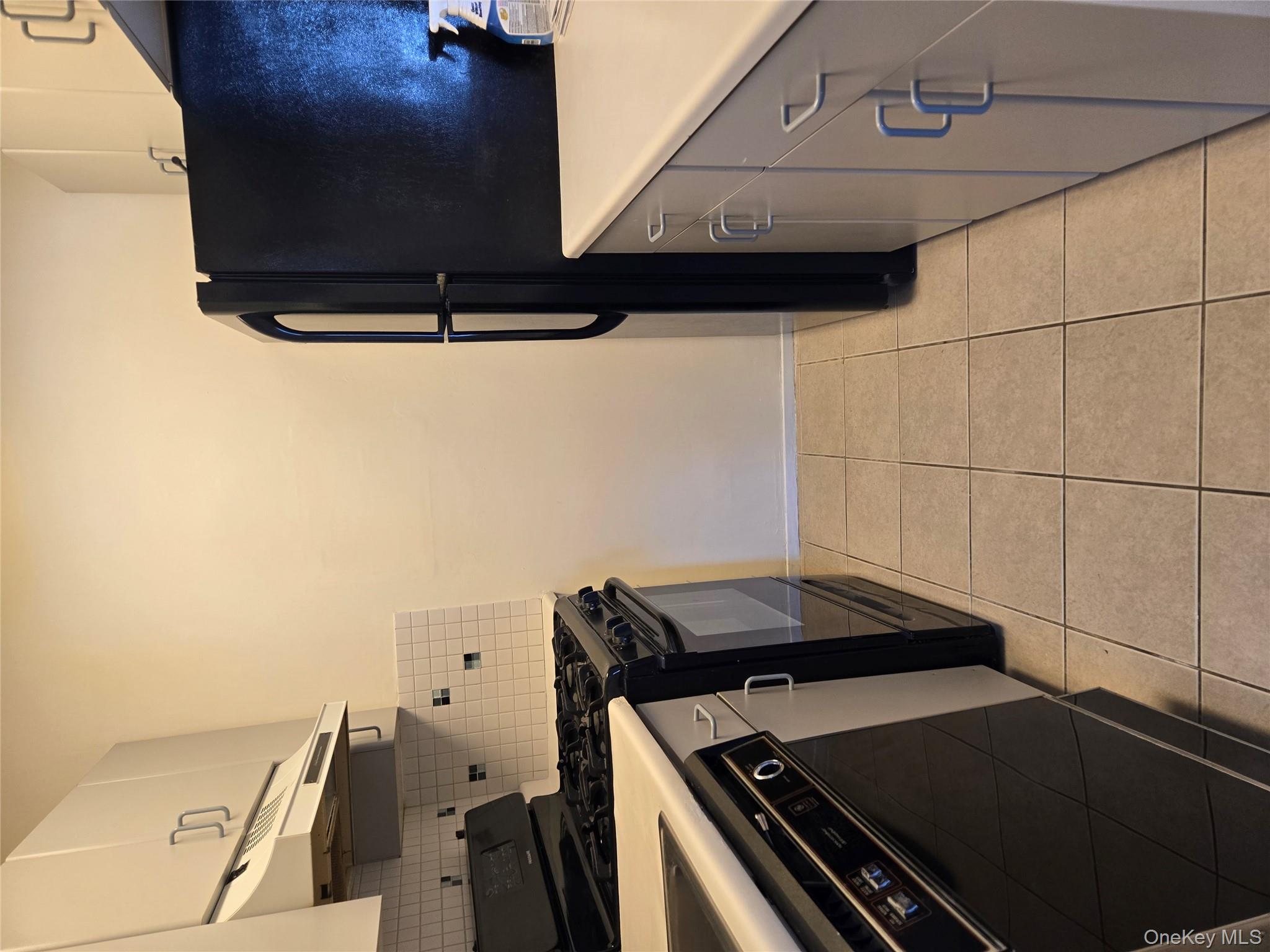 #14 photo, 7 Boulder, Coram , NY 11727