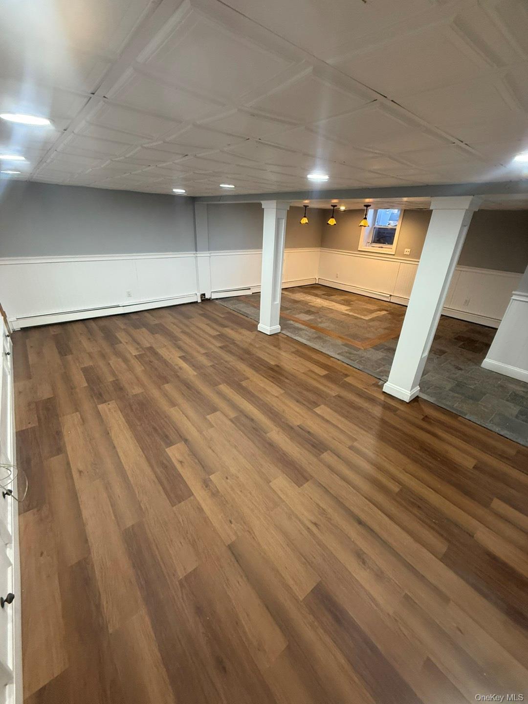 #7 photo, 396 Chestnut Avenue, מחוז נסאו East Meadow , NY 11554