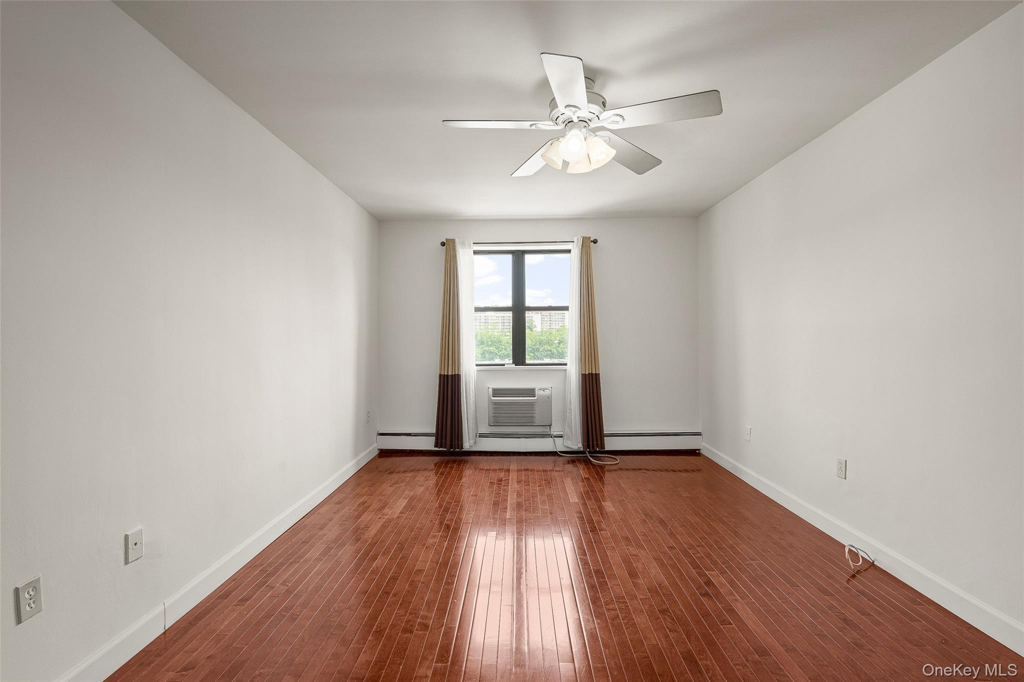 #13 photo, 505 Central Avenue, 纽约州 White Plains , NY 10606
