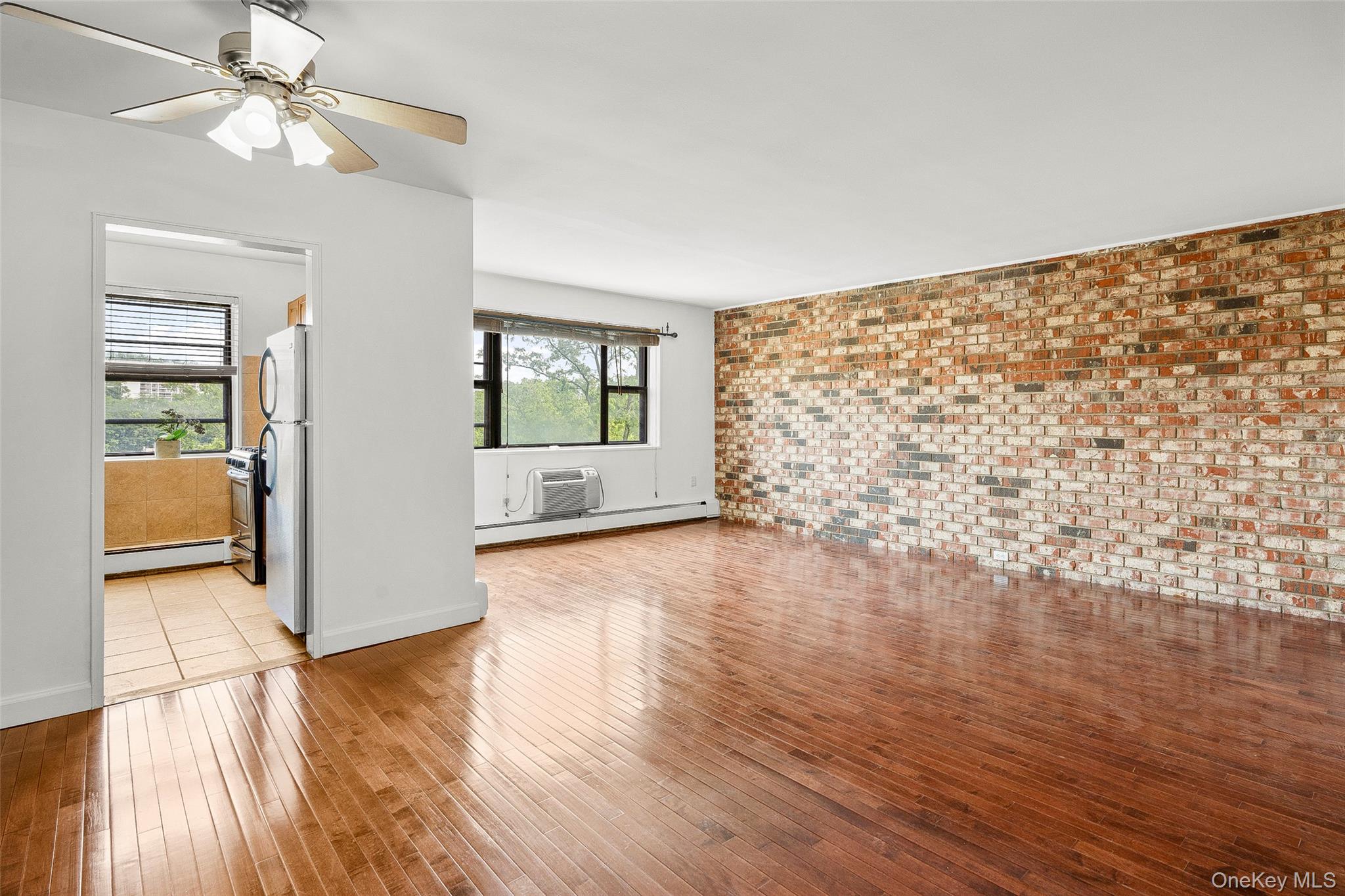 #8 photo, 505 Central Avenue, 纽约州 White Plains , NY 10606