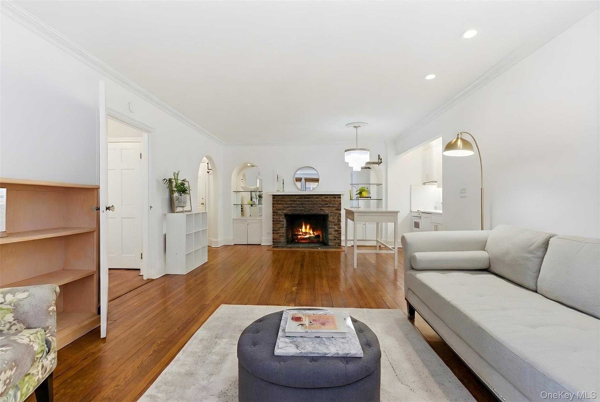 #11 photo, 270 Bronxville Road, ब्रोंक्स Bronxville , NY 10708