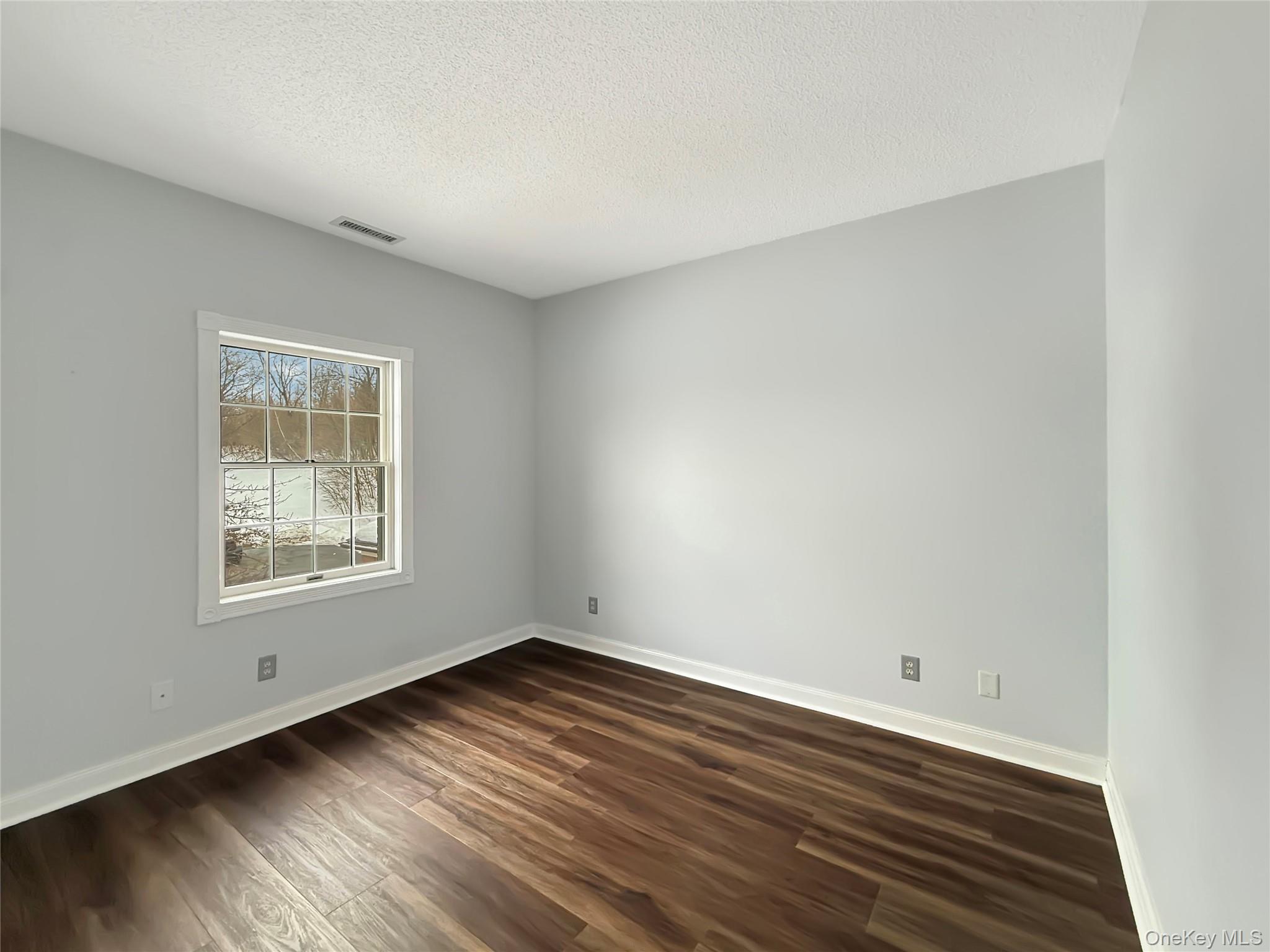 #14 photo, 70 High Point Circle, Newburgh , NY 12550